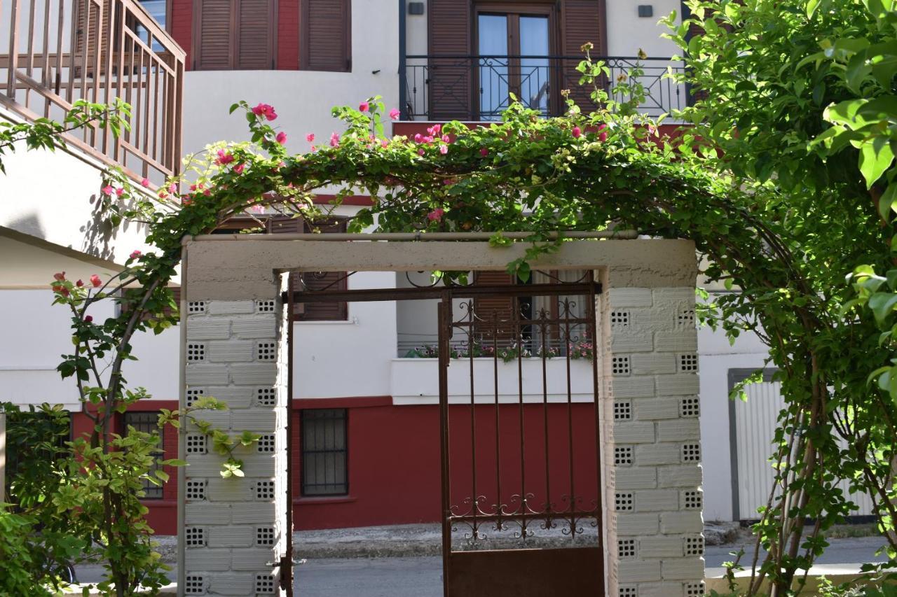 Polemarhos Guest House 4 Kalampáka Ngoại thất bức ảnh